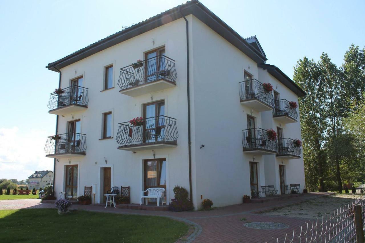 Pensjonat Nad Stawem Sarbinowo Exteriér fotografie